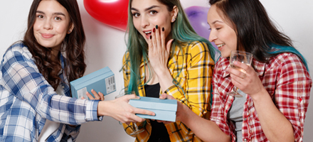 CADOURI PENTRU ADOLESCENȚI