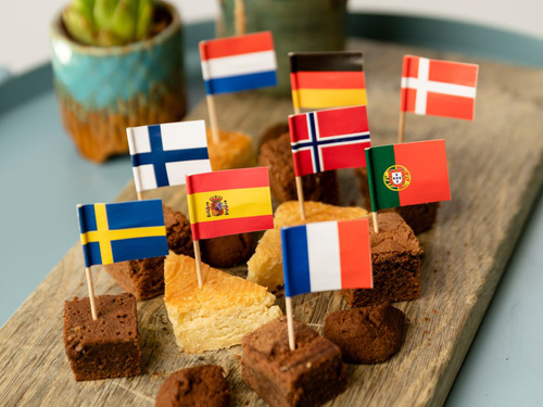 Scobitori cu steaguri naționale - 50 buc.