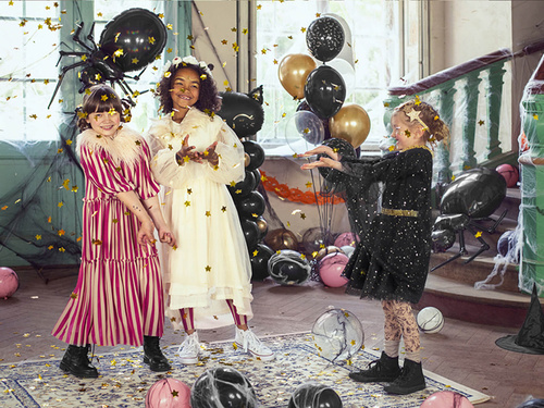 Fustă neagră cu model auriu