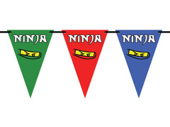 Banner cu steaguri Ninja – 500 cm – 14 bucăți