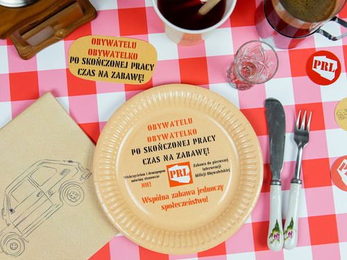 Farfurii aniversare PRL - 18 cm - 6 buc.