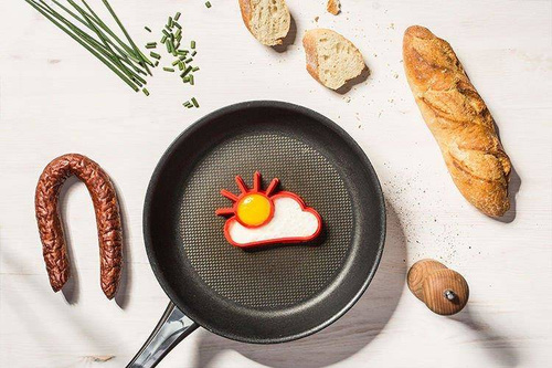 Mucegai pentru ouă din silicon - Soare cu un nor