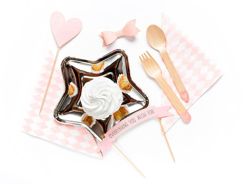 Set de tacâmuri din lemn Inimi de roz fardat - 18 buc.