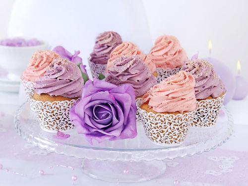 Forme albe pentru cupcakes - 10 buc.
