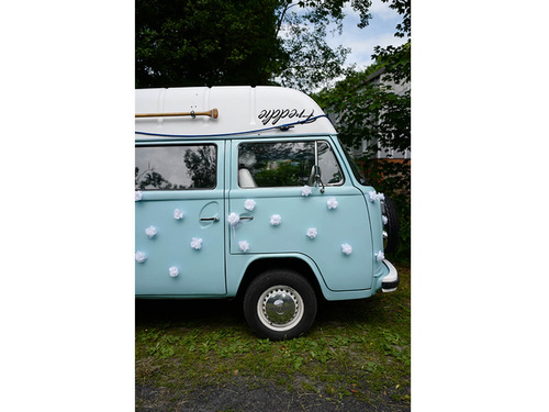 Trandafiri autocolante albe pentru mașină - 9 cm - 24 buc.