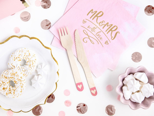 Set de tacâmuri din lemn Inimi de roz fardat - 18 buc.