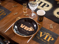 Cupe de aniversare VIP negre - 250 ml - 10 buc.