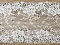 Decorațiune de dantelă - 9 m - 1 buc.