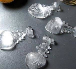 Tava pentru cuburi de gheață neagră - Bones