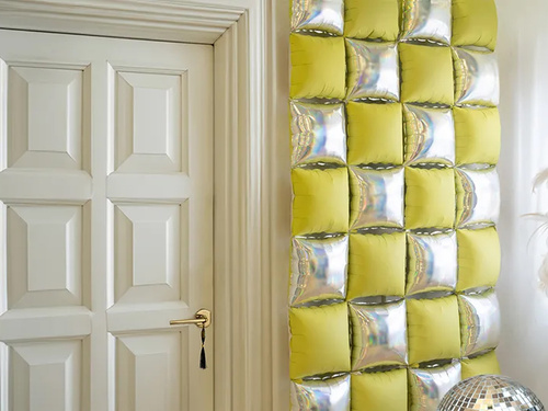 Baloane din folie Holographic pătrate galbene - 35 x 35 cm - 4 buc.