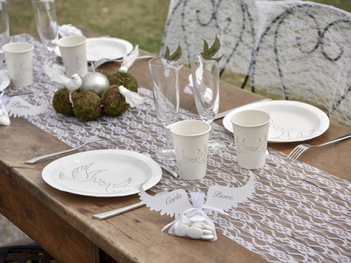 Dantelă pentru decorarea mesei - alb - 30cm x 5 m - 1 buc.