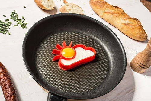 Mucegai pentru ouă din silicon - Soare cu un nor