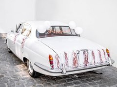 Set decorațiuni pentru mașină Just Married rose gold - 7 articole.