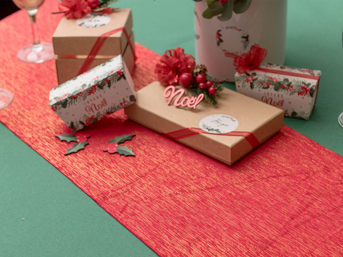 Decorațiune de masă cu fir auriu - roșu - 28 cm x 2,5 m - 1 buc.