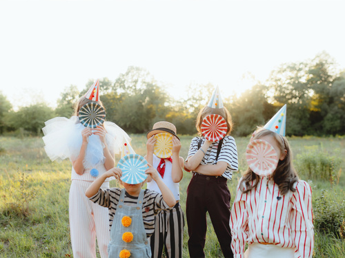 Farfurii aniversare Circus - 18 cm - 6 buc.